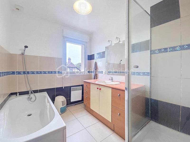 Pavillon - 85 m² - 4 pièces