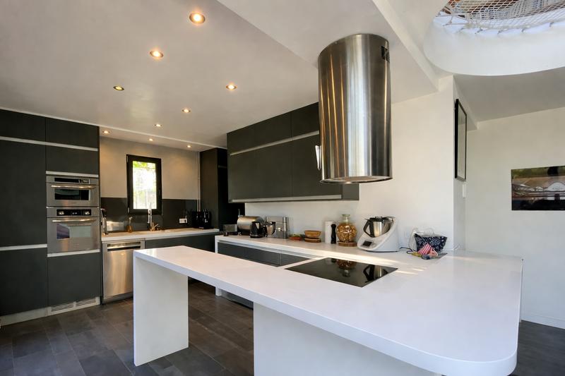 Maison - 189 m² - 8 pièces