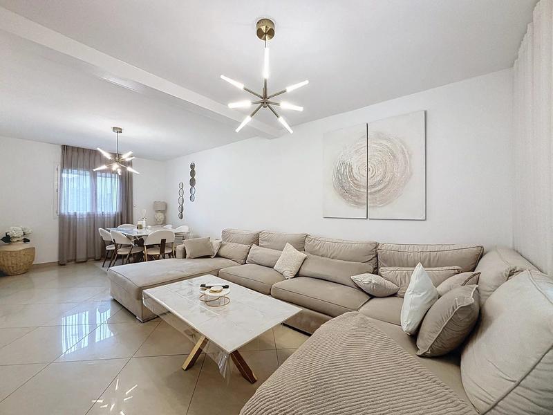 Maison - 125 m² - 8 pièces