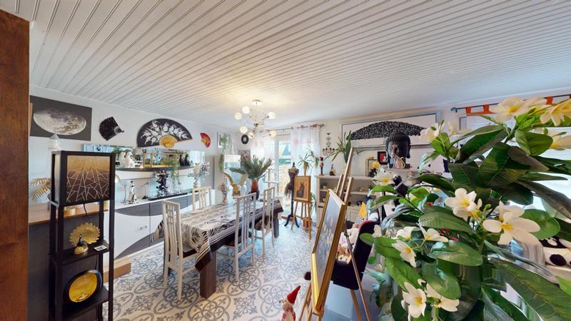 Maison - 143 m² - 5 pièces