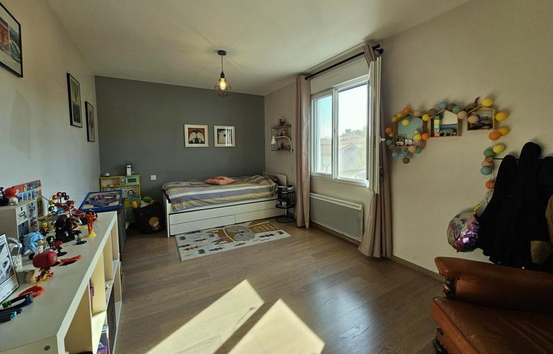 Maison - 207 m² - 8 pièces