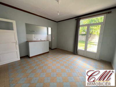 Maison - 180 m² - 7 pièces