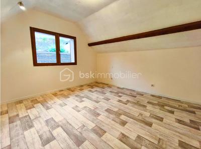 Maison traditionnelle - 172 m² - 4 pièces