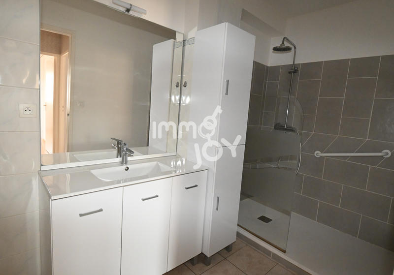 Appartement - 82 m² - 3 pièces