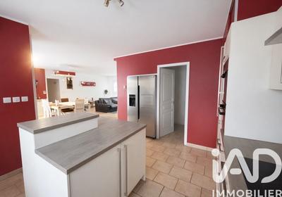 Maison - 144 m² - 2 pièces