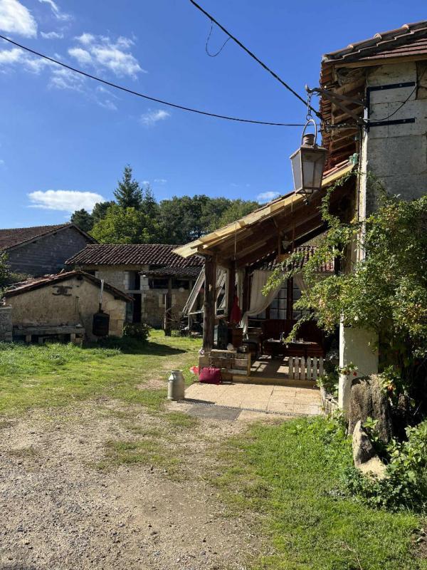 Propriété - 106 m² - 4 pièces