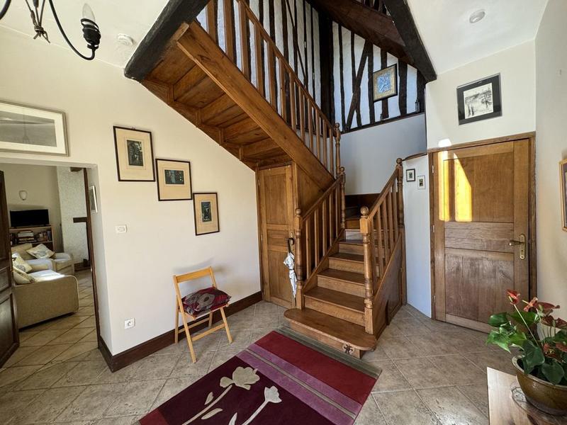 Maison ancienne - 218 m² - 7 pièces