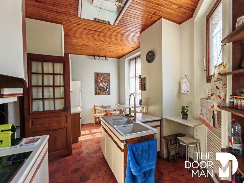 Propriété - 312 m² - 12 pièces