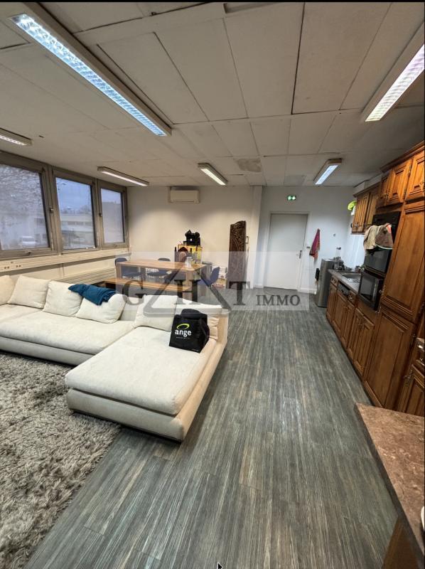 Entrepôt - 5 544 m²