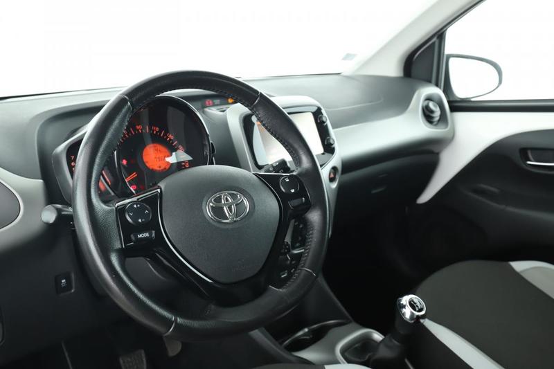 Toyota Aygo 1.0 Vvt-i X-Play 3p 69 ch