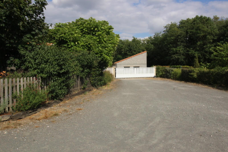 Maison - 150 m² - 9 pièces