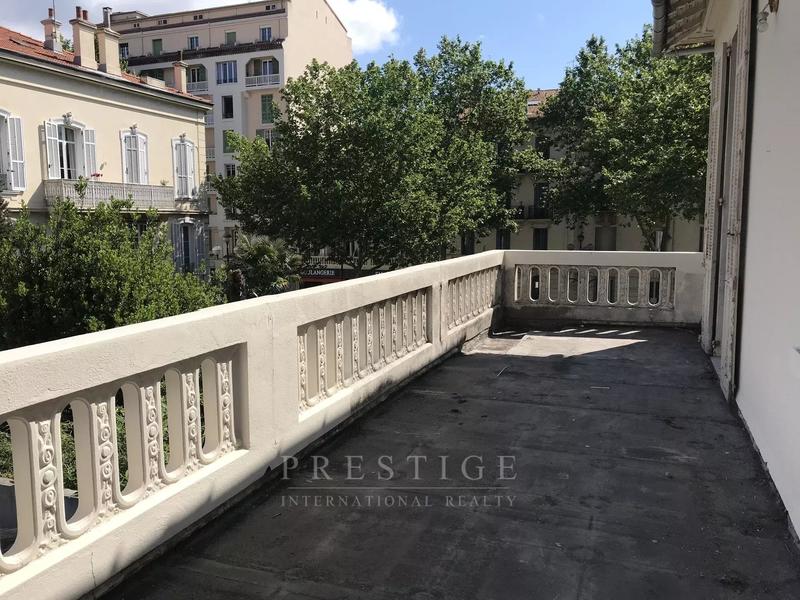 Appartement - 81 m² - 4 pièces