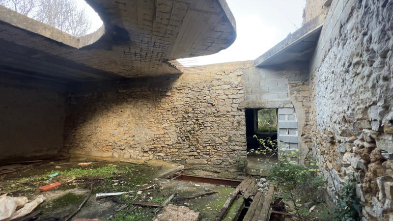 Maison - 330 m² - 5 pièces