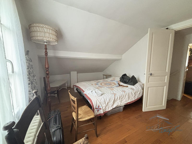 Maison traditionnelle - 105 m² - 5 pièces