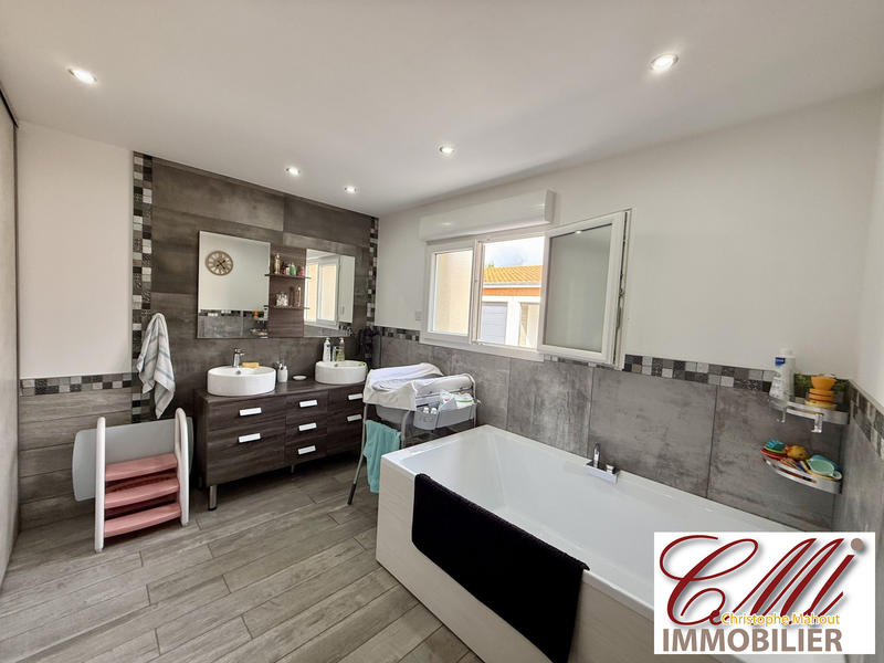 Maison - 158 m² - 5 pièces