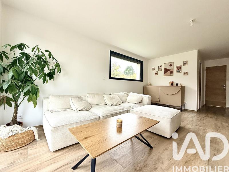 Maison - 96 m² - 5 pièces