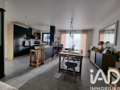 Maison - 92 m² - 4 pièces