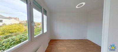 Maison - 94 m² - 5 pièces