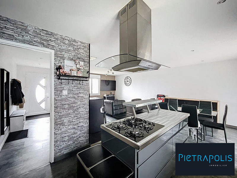 Maison - 85 m² - 4 pièces