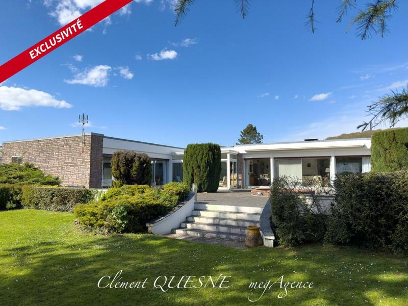 Maison - 246 m² - 7 pièces