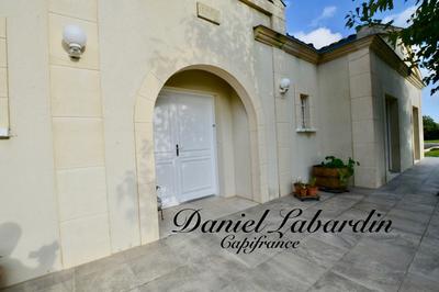 Villa - 188 m² - 6 pièces