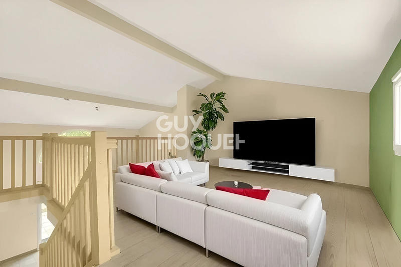 Maison - 188 m² - 7 pièces