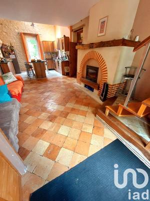 Maison - 430 m² - 10 pièces