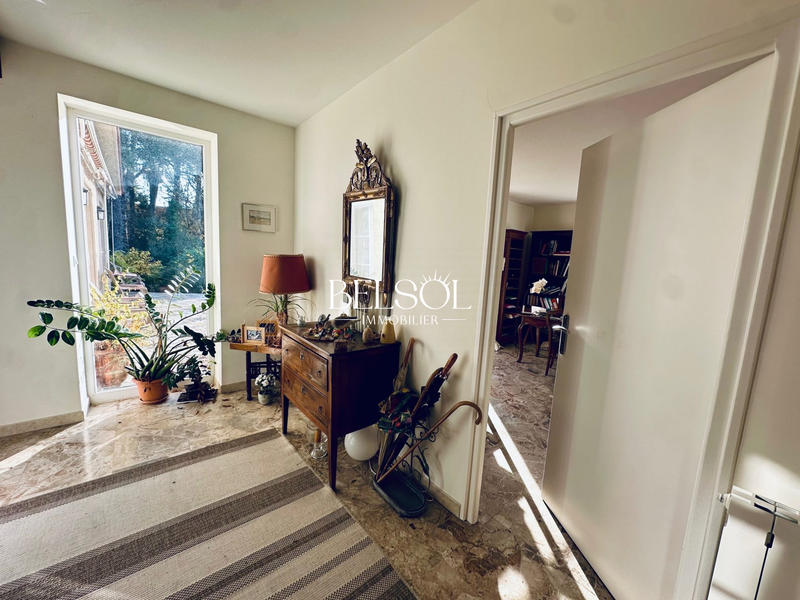 Maison - 205 m² - 6 pièces