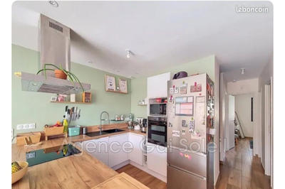 Villa - 80 m² - 4 pièces