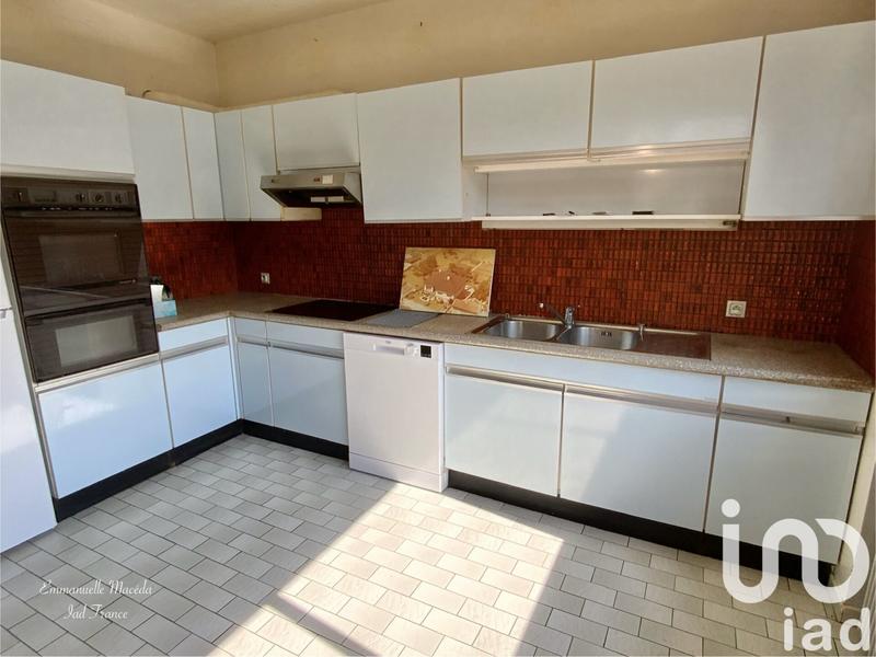 Maison - 170 m² - 8 pièces