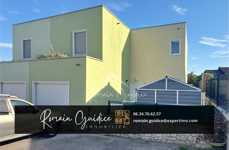 Maison - 98 m² - 4 pièces