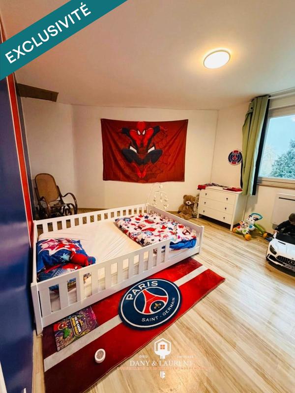 Maison - 160 m² - 8 pièces