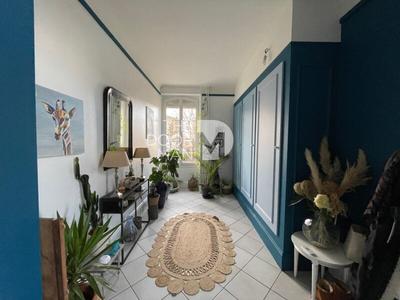 Demeure - 192 m² - 5 pièces