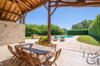 Maison - 500 m² - 12 pièces