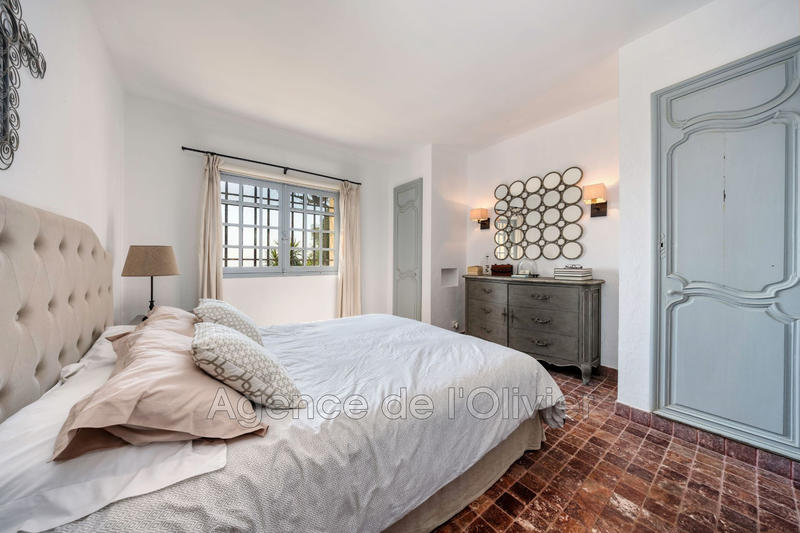 Maison - 187 m² - 9 pièces