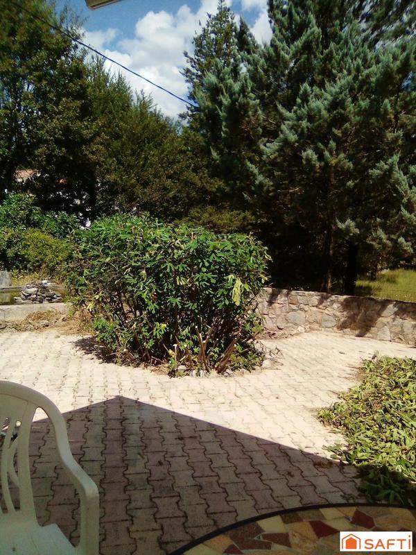 Maison - 205 m² - 8 pièces