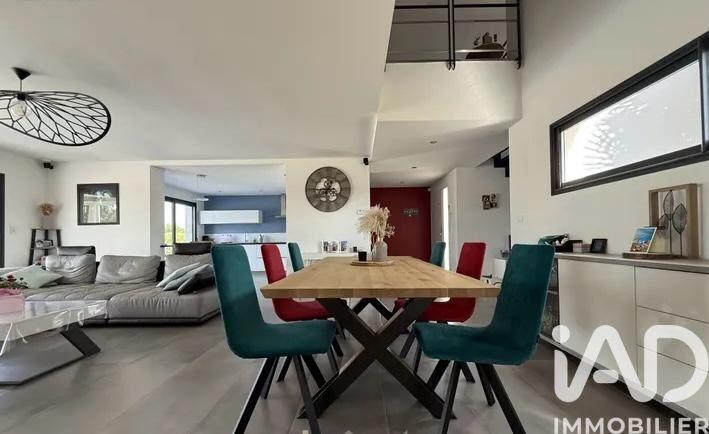 Maison de maîtres - 177 m² - 5 pièces