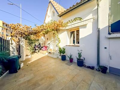 Appartement - 95 m² - 4 pièces