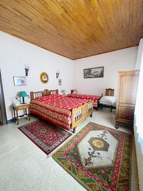 Maison - 175 m² - 7 pièces