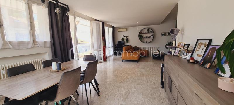 Appartement - 113 m² - 6 pièces