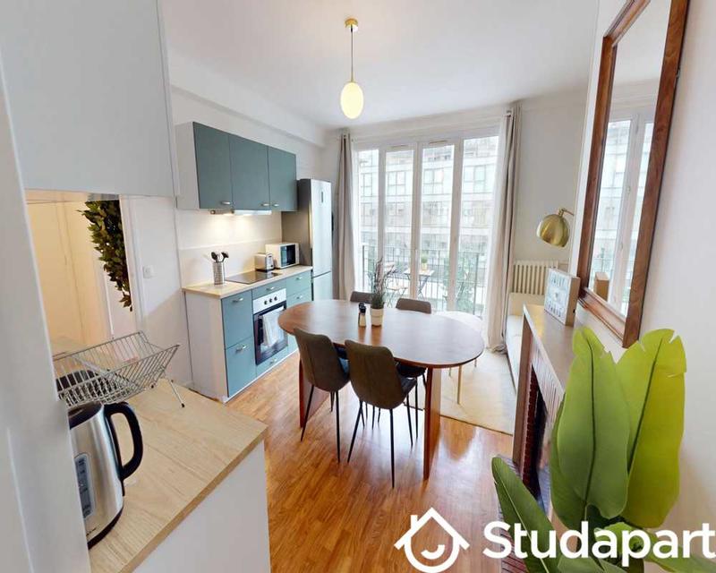 Chambre - 90 m² - 1 pièce