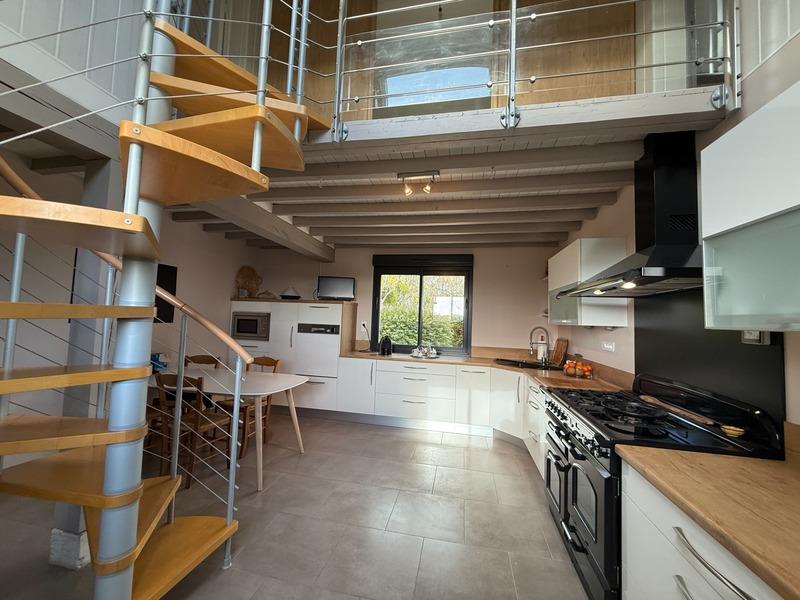 Maison - 115 m² - 4 pièces