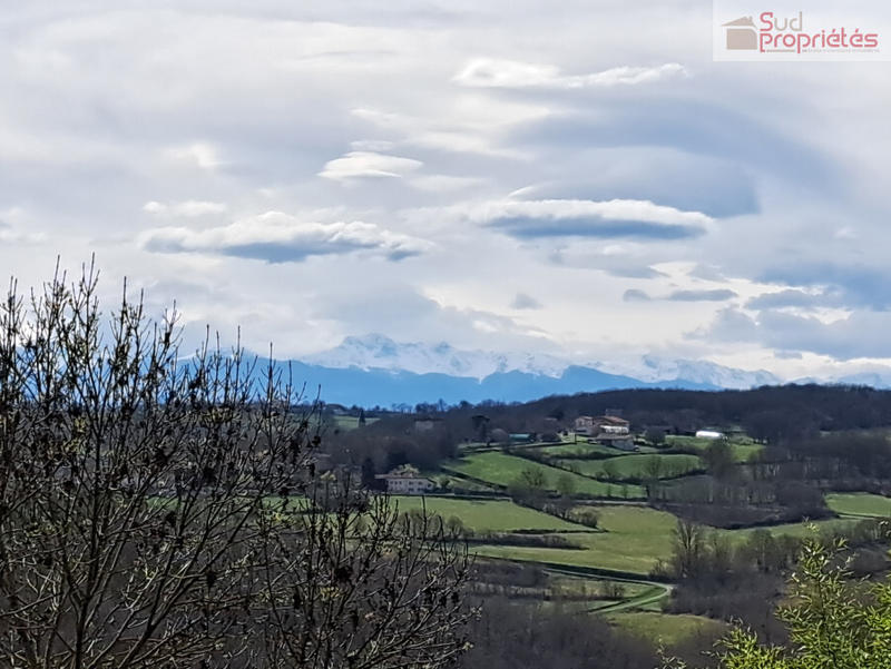 Maison - 260 m² - 9 pièces