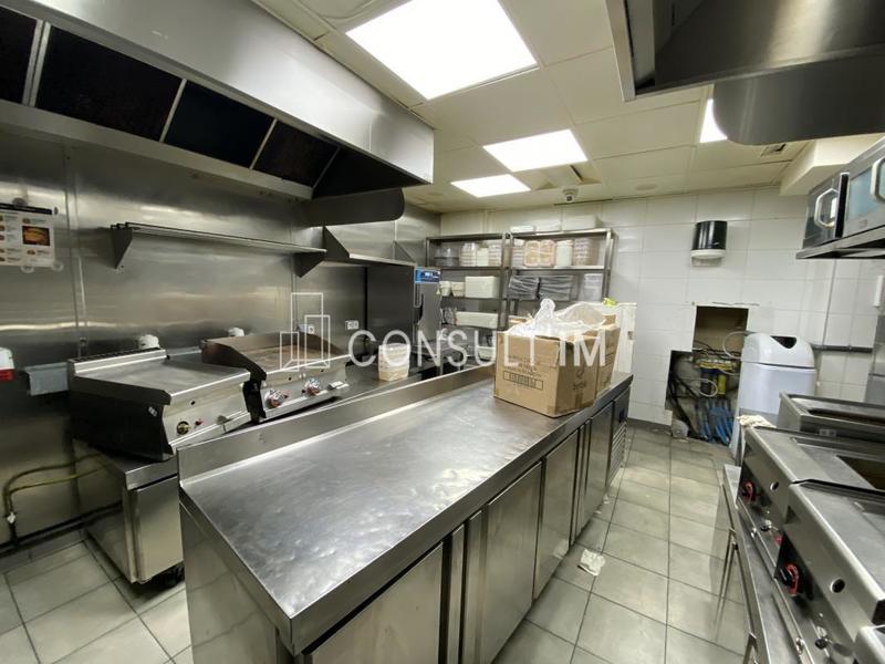 Local commercial - 239 m²