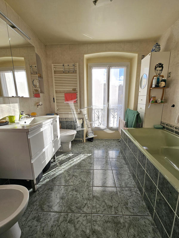 Maison - 160 m² - 6 pièces