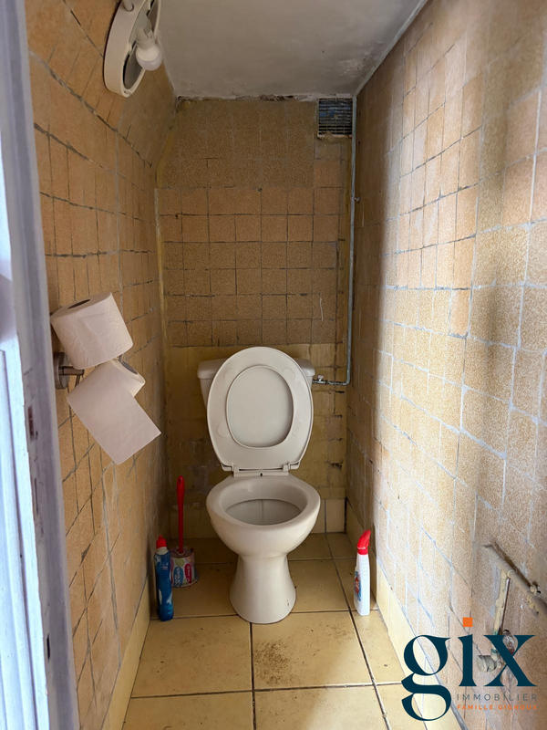 Local commercial - 148 m²