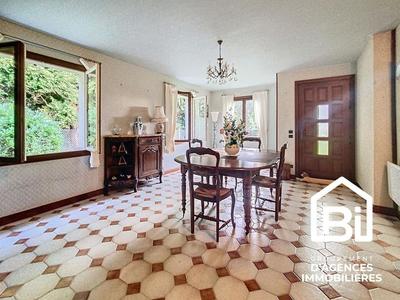 Maison - 140 m² - 6 pièces