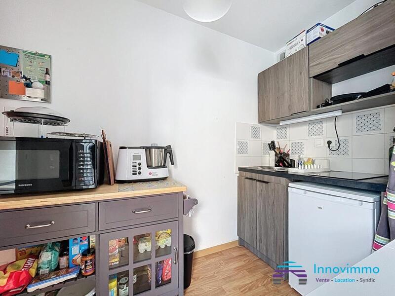 Studio - 25 m² - 1 pièce