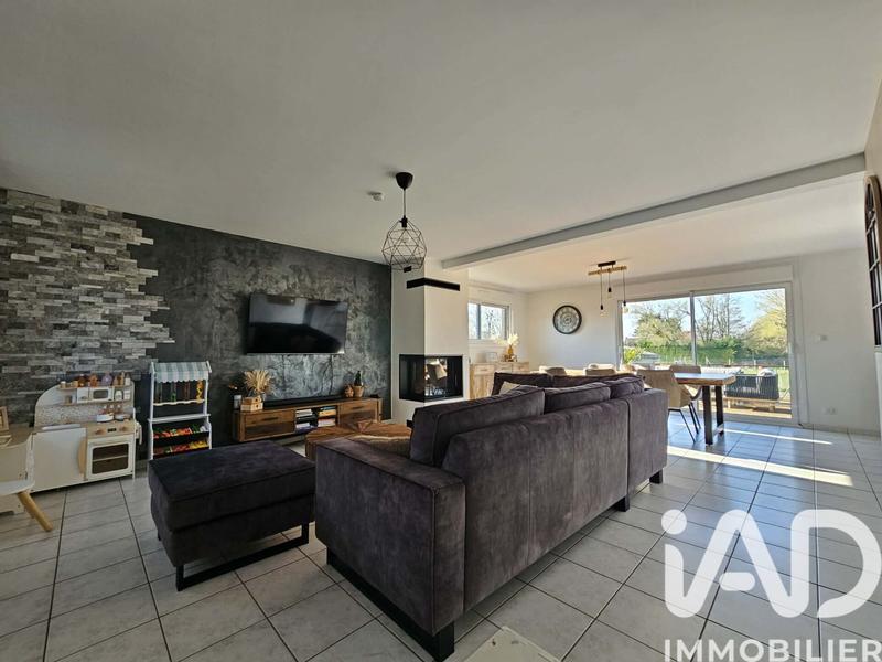 Maison - 185 m² - 6 pièces