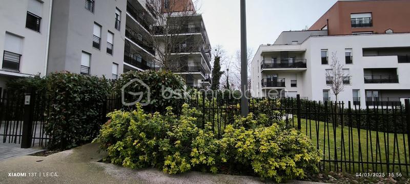 Appartement - 81 m² - 4 pièces